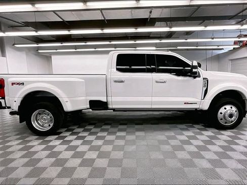 Used 2023 Ford F450 Limited w/ FX4 Off-Road Package AWD/4WD image 14