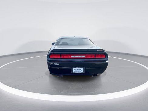 Used 2008 Dodge Challenger SRT8 RWD image 7