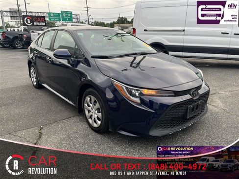 Used 2022 Toyota Corolla LE FWD image 1