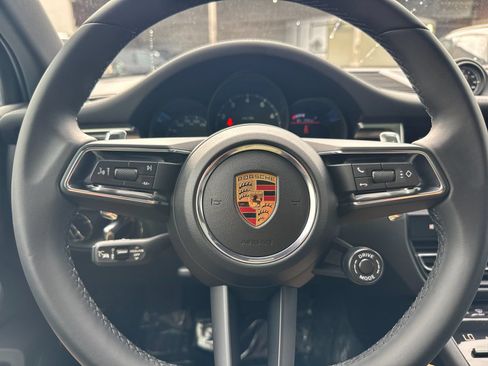 Used 2026 Porsche Macan AWD/4WD image 27