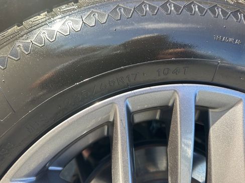 Used 2023 Nissan Rogue S image 28