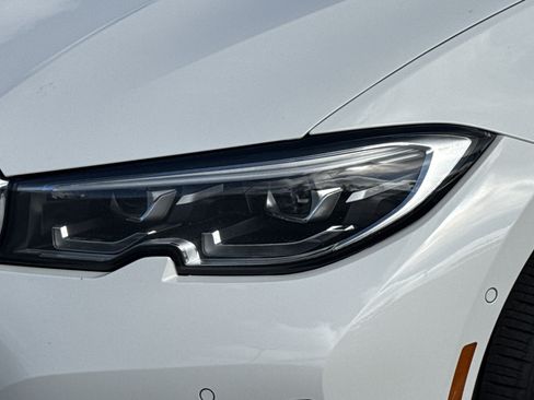 Used 2019 BMW 330i Sedan RWD image 6