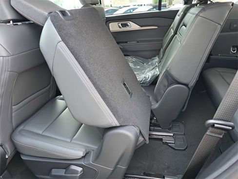 New 2026 Ford Explorer Active w/ Active Comfort Package image 13