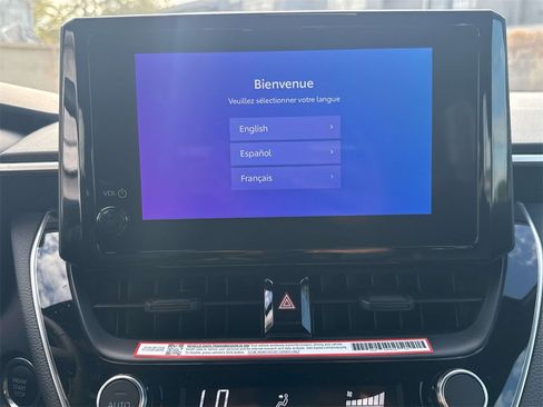 Used 2025 Toyota Corolla SE image 17