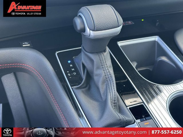 Used 2026 Toyota Sienna XSE FWD image 36