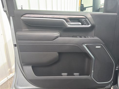 Used 2025 Chevrolet Silverado 3500 LTZ w/ Trail Boss Package image 15