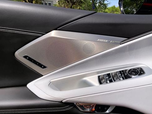 Used 2024 Chevrolet Corvette Stingray Premium Conv w/ Z51 Performance Package image 32