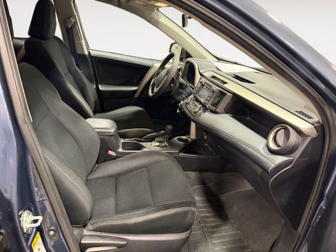 Used 2013 Toyota RAV4 XLE image 16