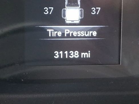 Used 2022 Jeep Gladiator Willys image 20