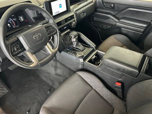 Certified 2025 Toyota Tacoma SR5 image 10