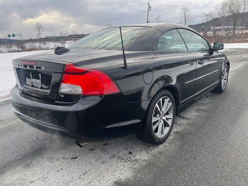 Used 2011 Volvo C70 T5 image 4