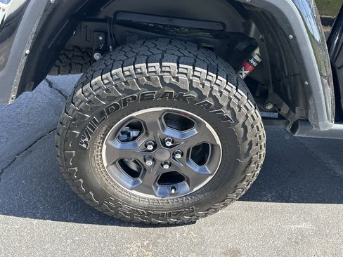 Used 2022 Jeep Gladiator Rubicon AWD/4WD image 21