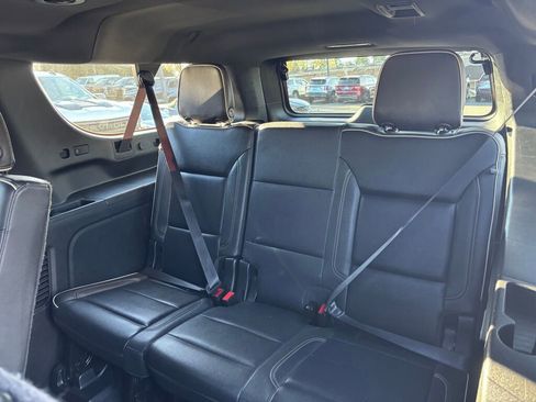 Certified 2022 GMC Yukon XL SLT w/ SLT Luxury Package image 13