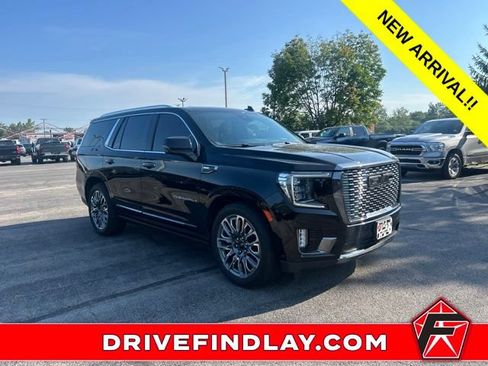 Used 2024 GMC Yukon Denali Ultimate AWD/4WD image 3