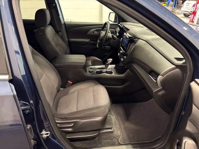 Used 2023 Chevrolet Traverse LT FWD image 39