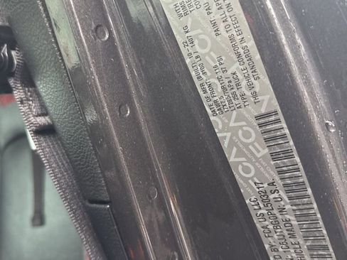 Used 2023 Jeep Gladiator Rubicon w/ LED Lighting Group image 4