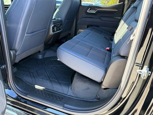 Certified 2025 Chevrolet Silverado 1500 High Country w/ Technology Package image 20