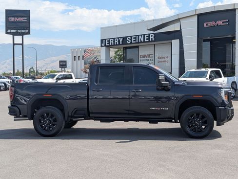 Certified 2025 GMC Sierra 3500 AT4 w/ AT4 Premium Plus Package AWD/4WD image 7