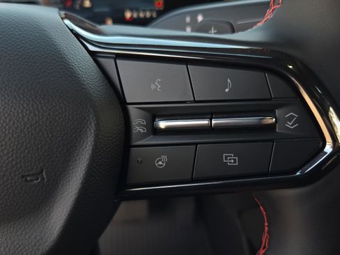 New 2026 Chevrolet Traverse RS w/ LPO, Floor Liner Package FWD image 26