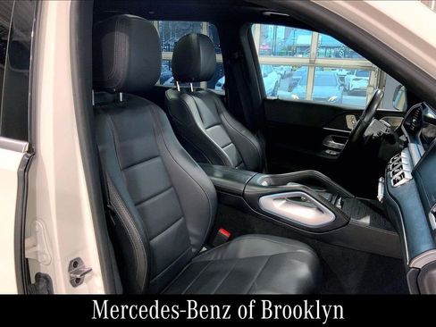 Certified 2022 Mercedes-Benz GLS 450 4MATIC image 11