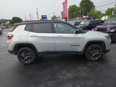 New 2026 Jeep Compass Limited AWD/4WD image 2