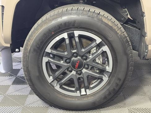 Used 2026 Toyota Tacoma TRD Sport AWD/4WD image 10