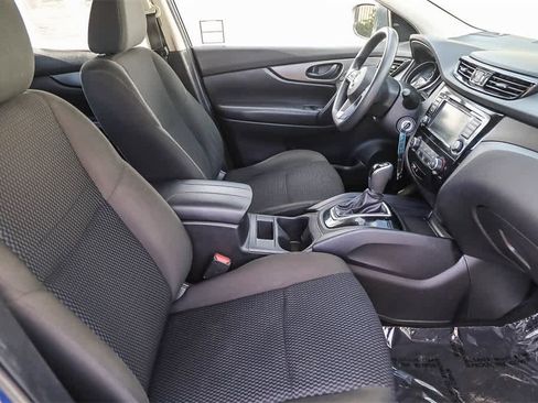 Used 2021 Nissan Rogue Sport S image 14