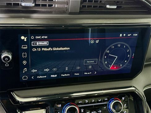 Used 2024 GMC Sierra 2500 AT4X image 7