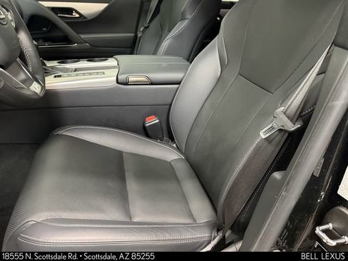 Used 2025 Lexus LX 600 F Sport w/ Accessory Package (2T) AWD/4WD image 21