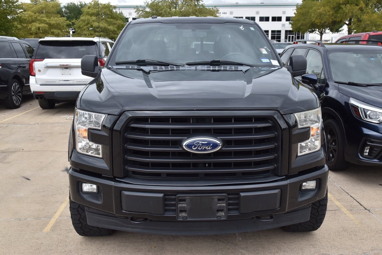 Used 2017 Ford F150 XLT w/ Equipment Group 302A Luxury AWD/4WD image 3