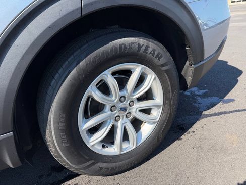 Used 2020 Ford Explorer 2WD image 32