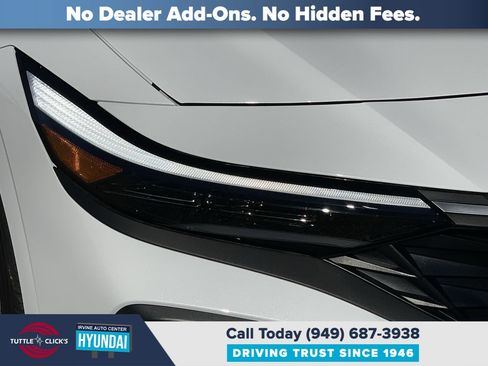 Certified 2025 Hyundai Elantra Sport image 7