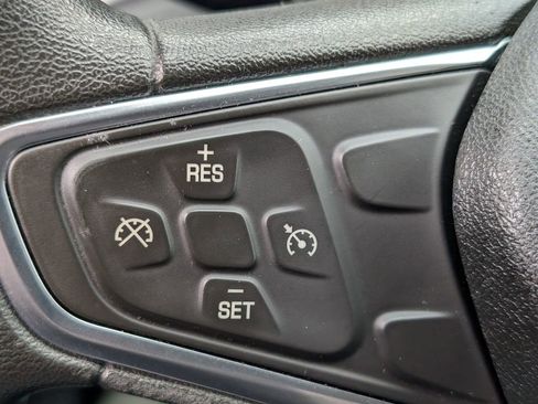 Used 2018 Chevrolet Malibu LT FWD image 19