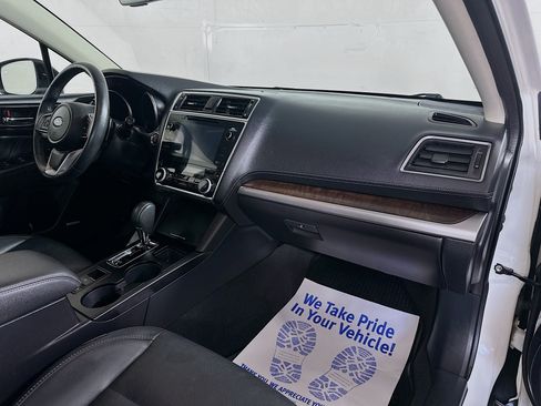 Used 2019 Subaru Outback 3.6R Limited AWD/4WD image 30