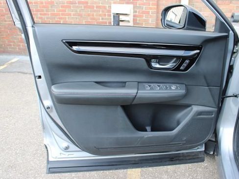 Used 2023 Honda CR-V Sport Touring image 8