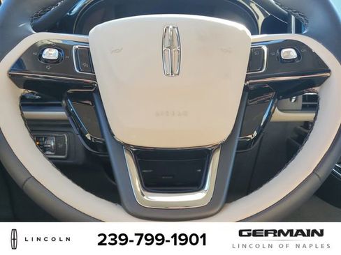 New 2026 Lincoln Corsair Premiere image 22