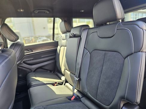 New 2026 Jeep Grand Cherokee L Altitude image 22