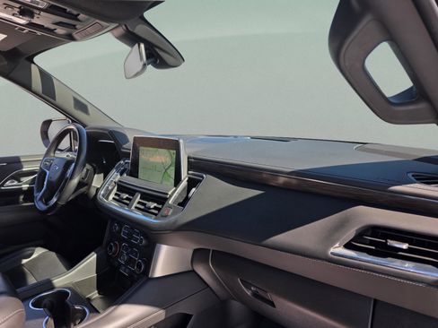 Used 2022 Chevrolet Suburban Z71 w/ Z71 Off-Road Package image 27