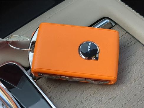 Used 2026 Volvo XC90 B6 Plus w/ Protection Package image 31