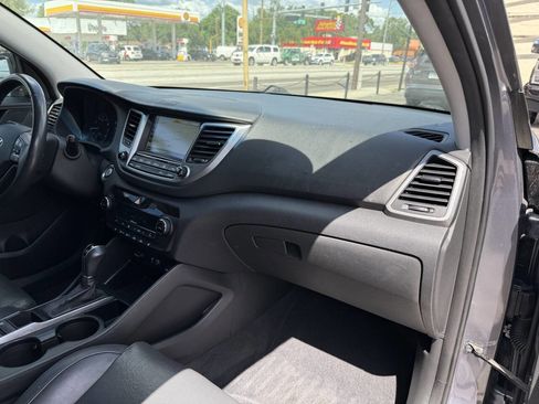 Used 2016 Hyundai Tucson Limited image 26