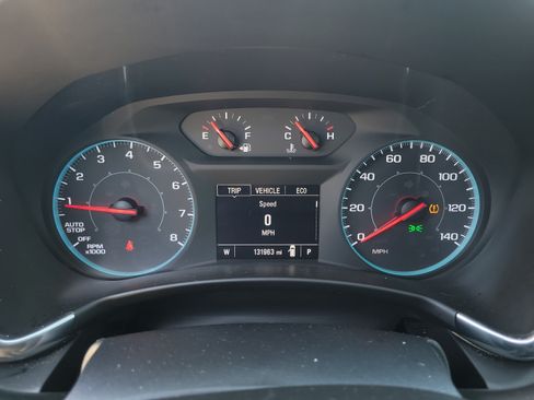 Used 2019 Chevrolet Equinox LS FWD image 27