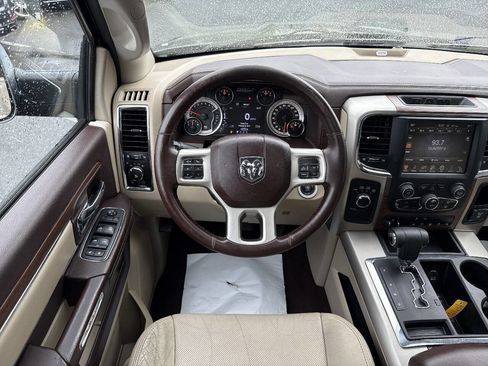 Used 2013 RAM 1500 Laramie w/ Convenience Group AWD/4WD image 24