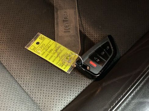 Used 2021 Jeep Grand Cherokee Laredo X AWD/4WD image 19