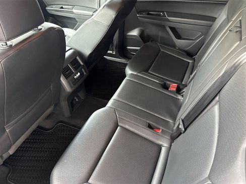 Used 2020 Volkswagen Atlas SE image 5