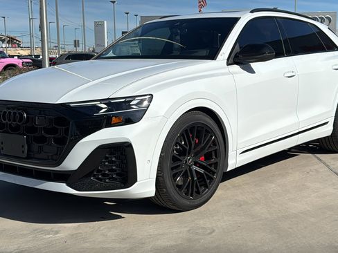 New 2026 Audi SQ8 Prestige image 3