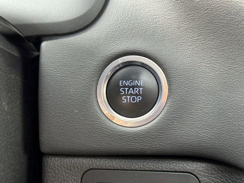 Used 2023 Toyota Tundra Platinum image 22