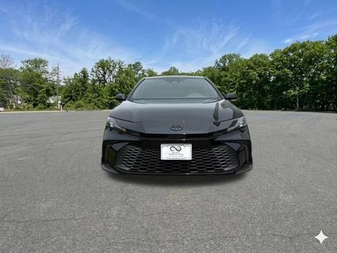 Used 2026 Toyota Camry SE w/ Convenience Package FWD image 3