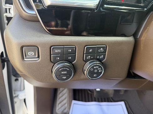 Certified 2024 Chevrolet Silverado 1500 LTZ w/ LTZ Convenience Package II AWD/4WD image 30