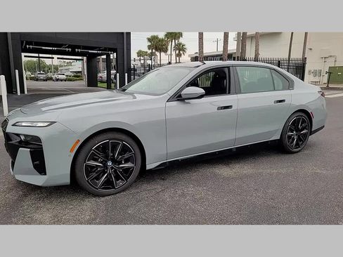 New 2025 BMW 760i xDrive AWD/4WD image 11