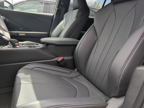 Used 2026 Lexus TX 500h AWD image 5